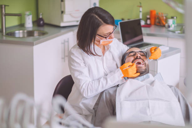 Best Cracked Tooth Emergency Dentist  in Thompsons Station, TN